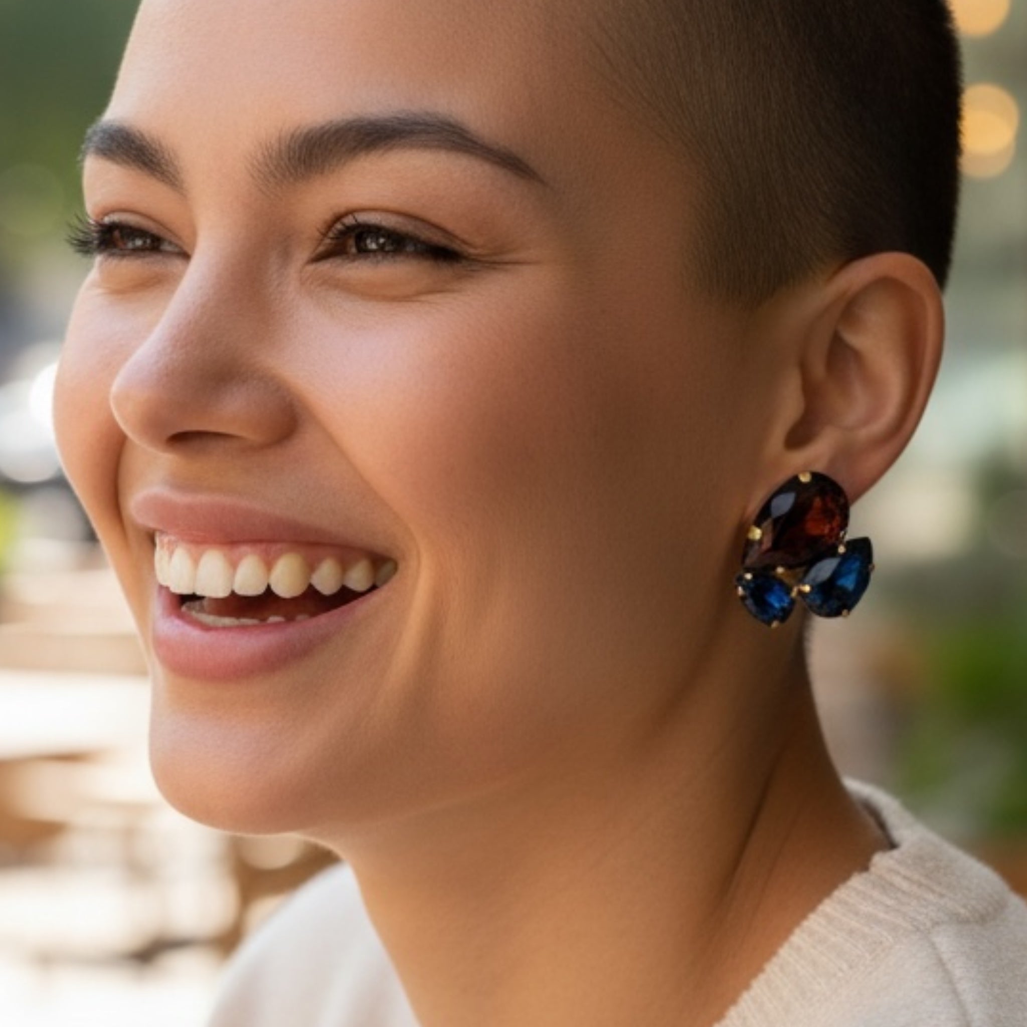 Pendientes Botón Zafiro y Burdeos - Piedra de Toque