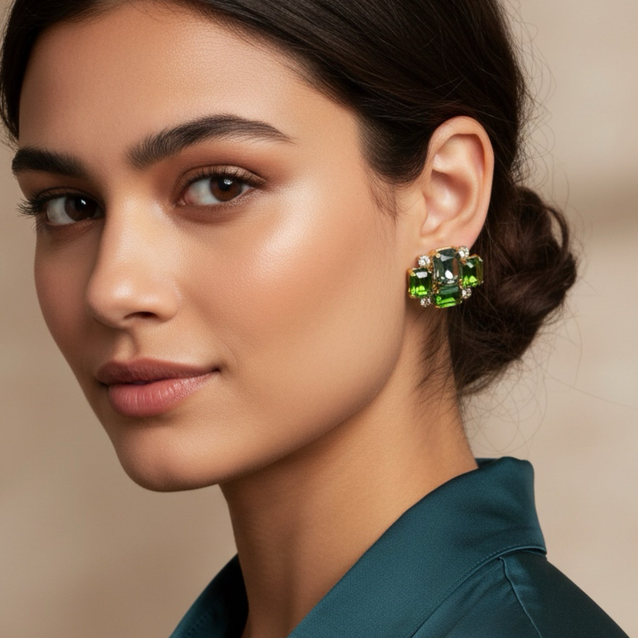 Pendientes Cuadrados Oliva y Diamante Negro - Piedra de Toque