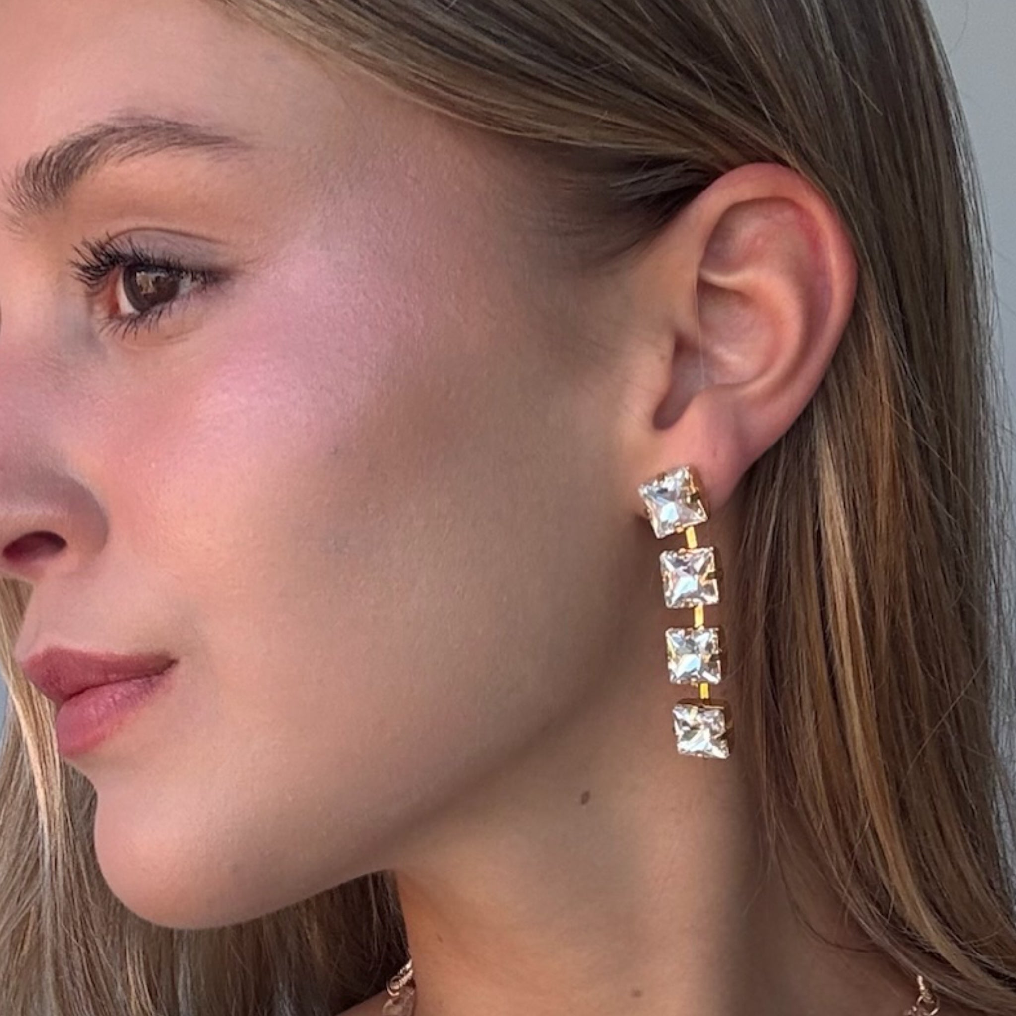 Pendientes Dorados Cuatro Cristales Cuadrados - Piedra de Toque