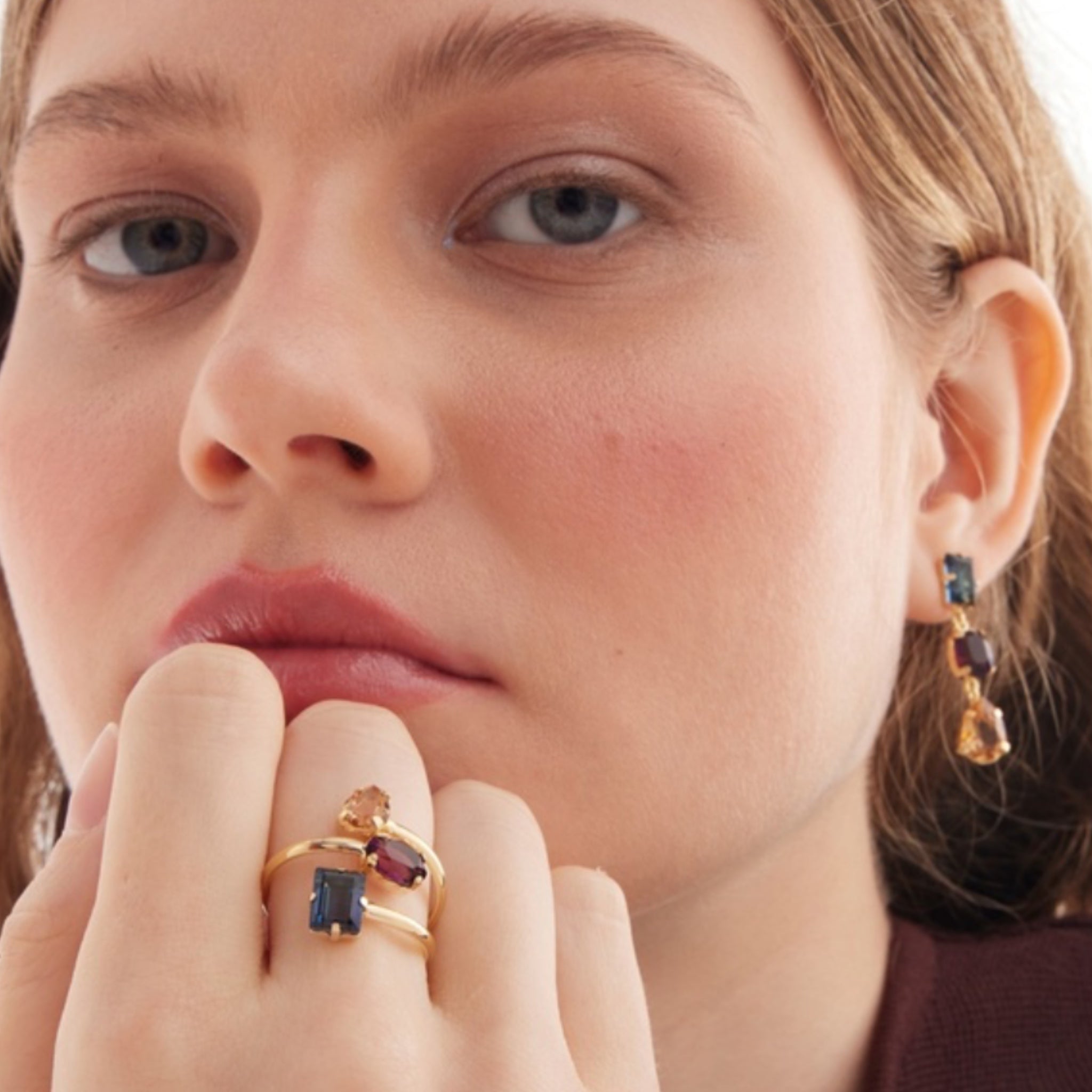 Sortija Azul, Burdeos y Champagne - Piedra de Toque