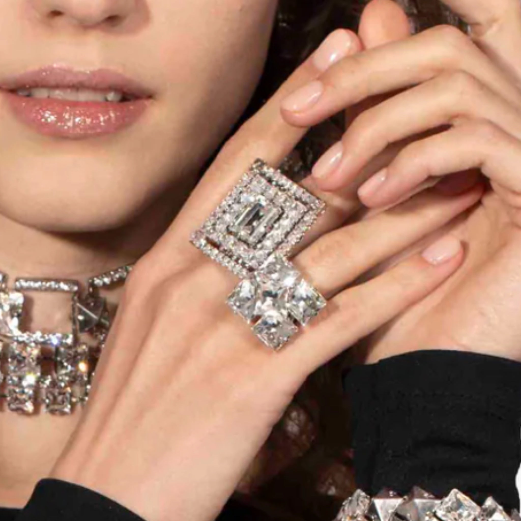 Sortija Cuadrada Blanca - Piedra de Toque