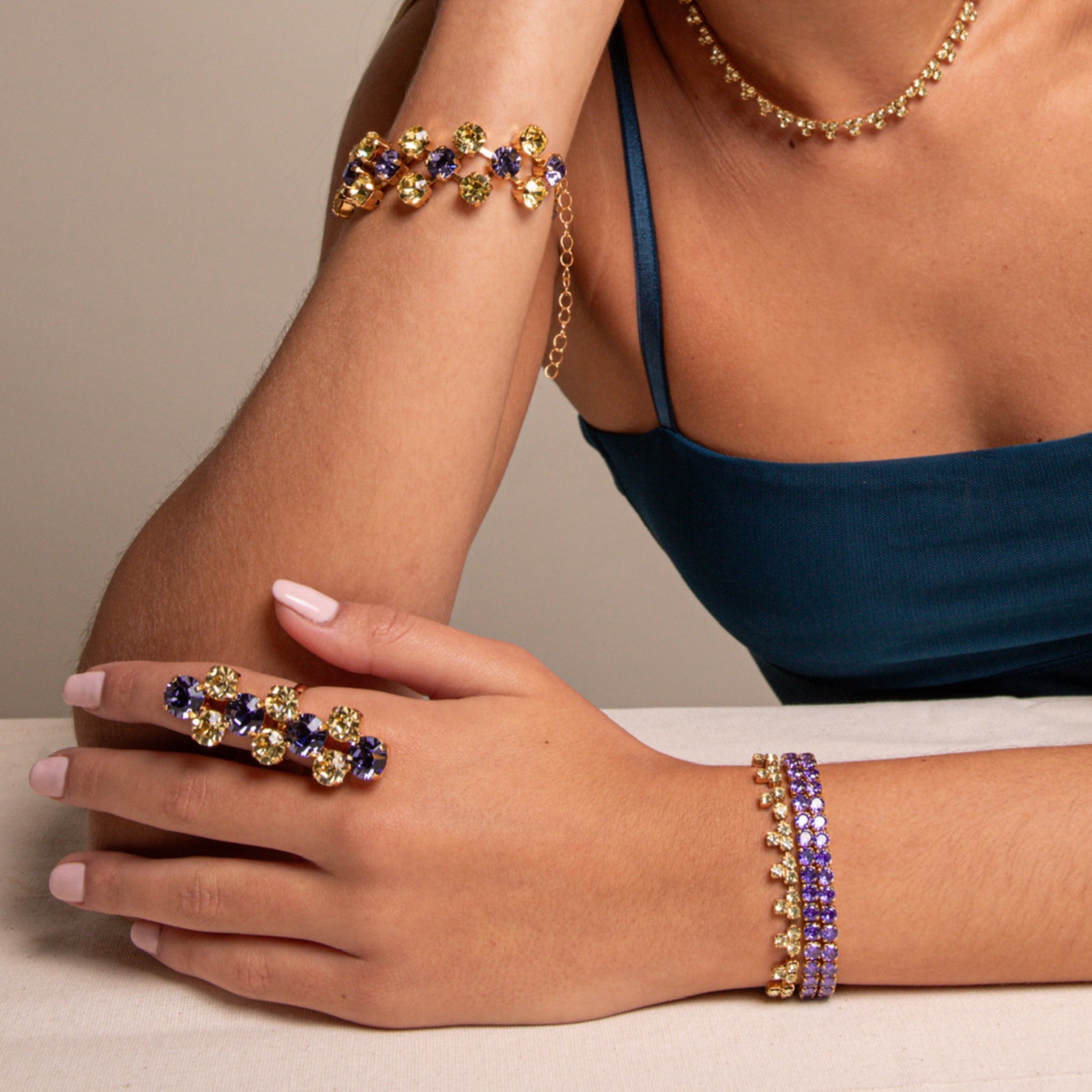 Sortija Larga Tanzanita y Jonquil - Piedra de Toque