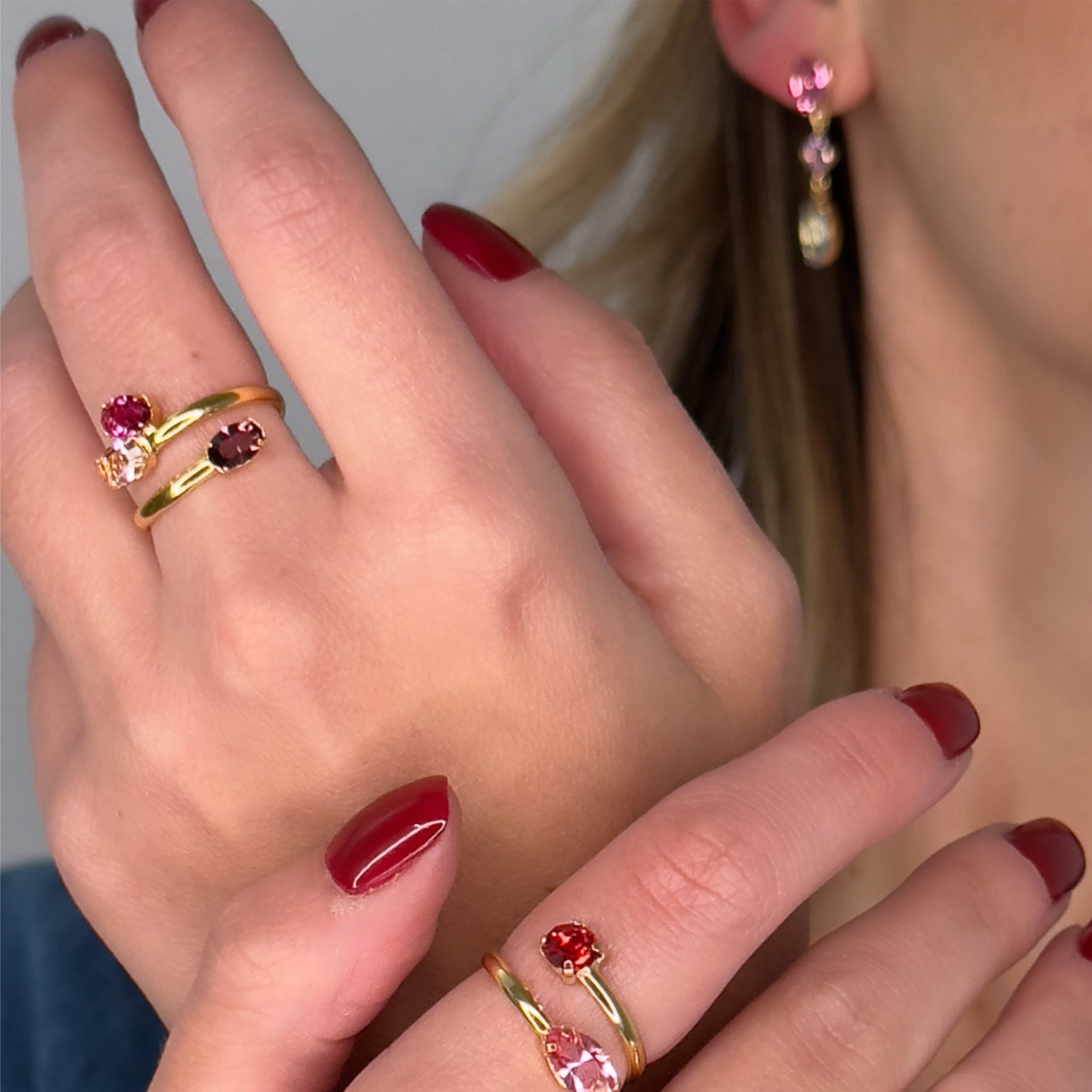 Sortija Triple Rosa y Burdeos - Piedra de Toque