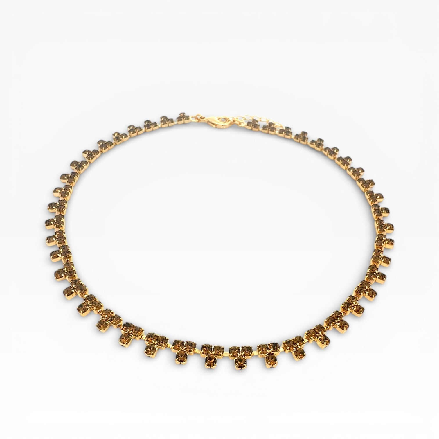 Collar Triángulos Mocha Mousse - Piedra de Toque