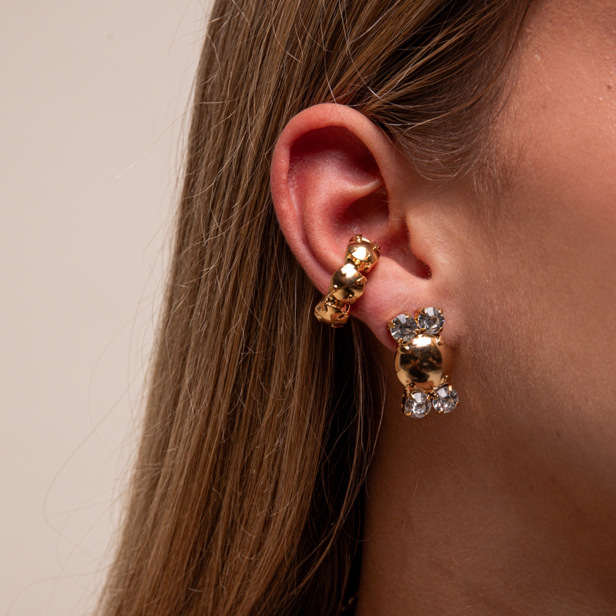 Ear Cuff Esferas Mate - Piedra de Toque