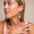 Pendientes Largos Flor Rosa y Gris - Piedra de Toque