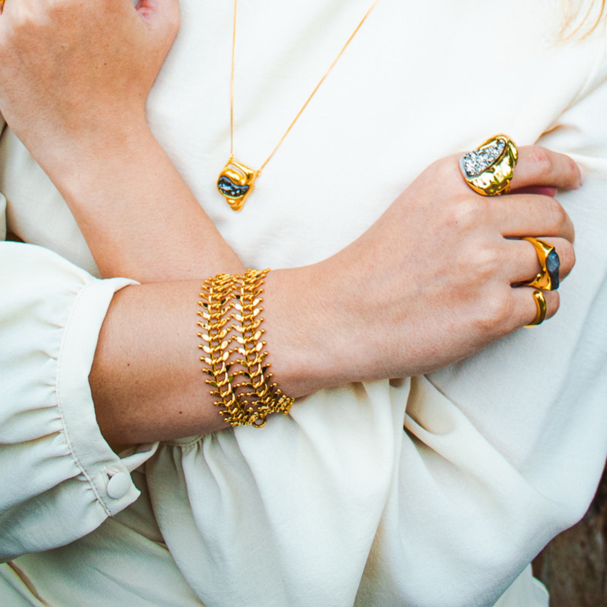 Pulsera Pinchos Oro - Piedra de Toque